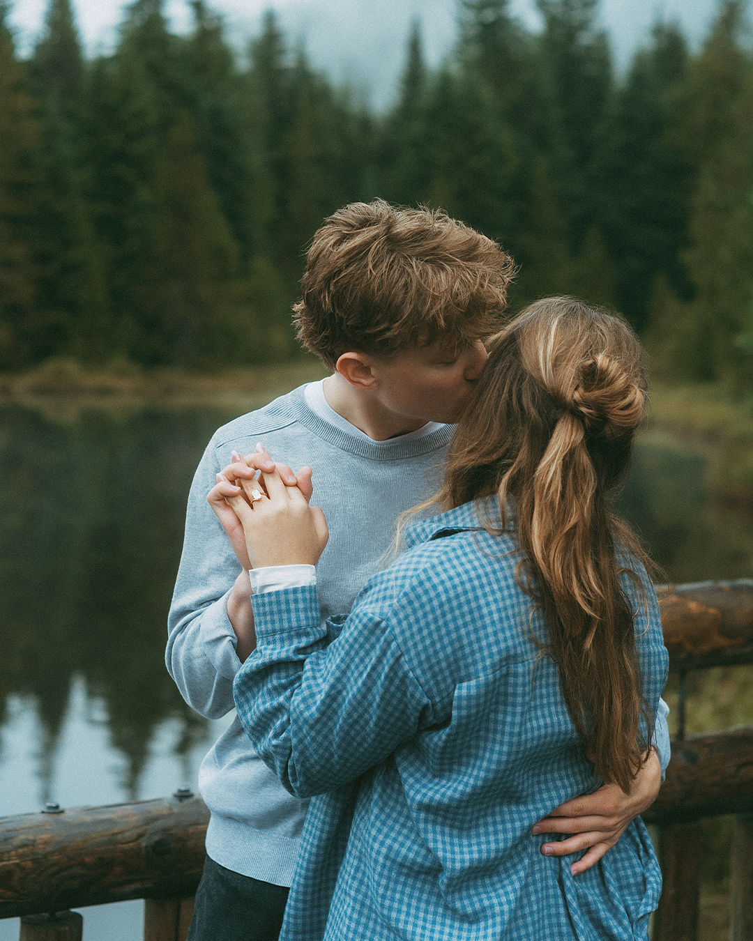 A Surprise Proposal at Trillium Lake: A Foggy Engagement Session on Mount Hood, Oregon — photograph 5 of 10